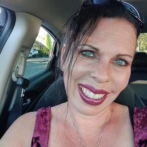 Meet your Posher, Becky